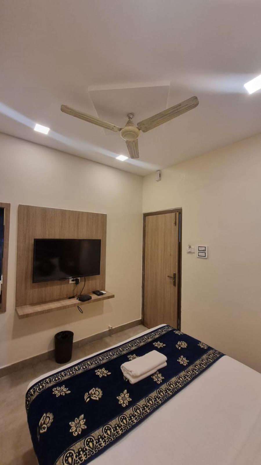 Beachfront Resort Calangute Ngoại thất bức ảnh